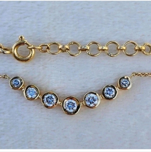 Elegant 14K 18k Necklace - Picture 3 of 4